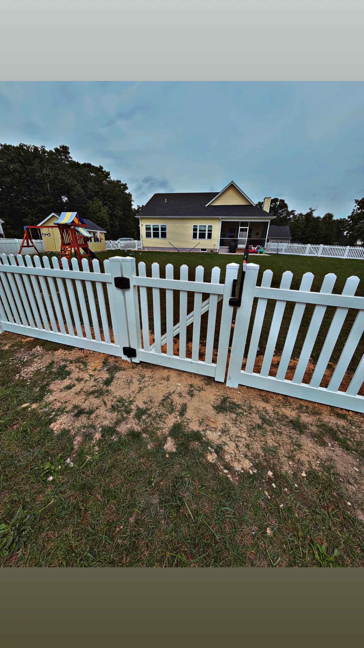 Gallery photos for End-of-Summer Fence Sale Plus a Free Gate on Every Install: Image #1