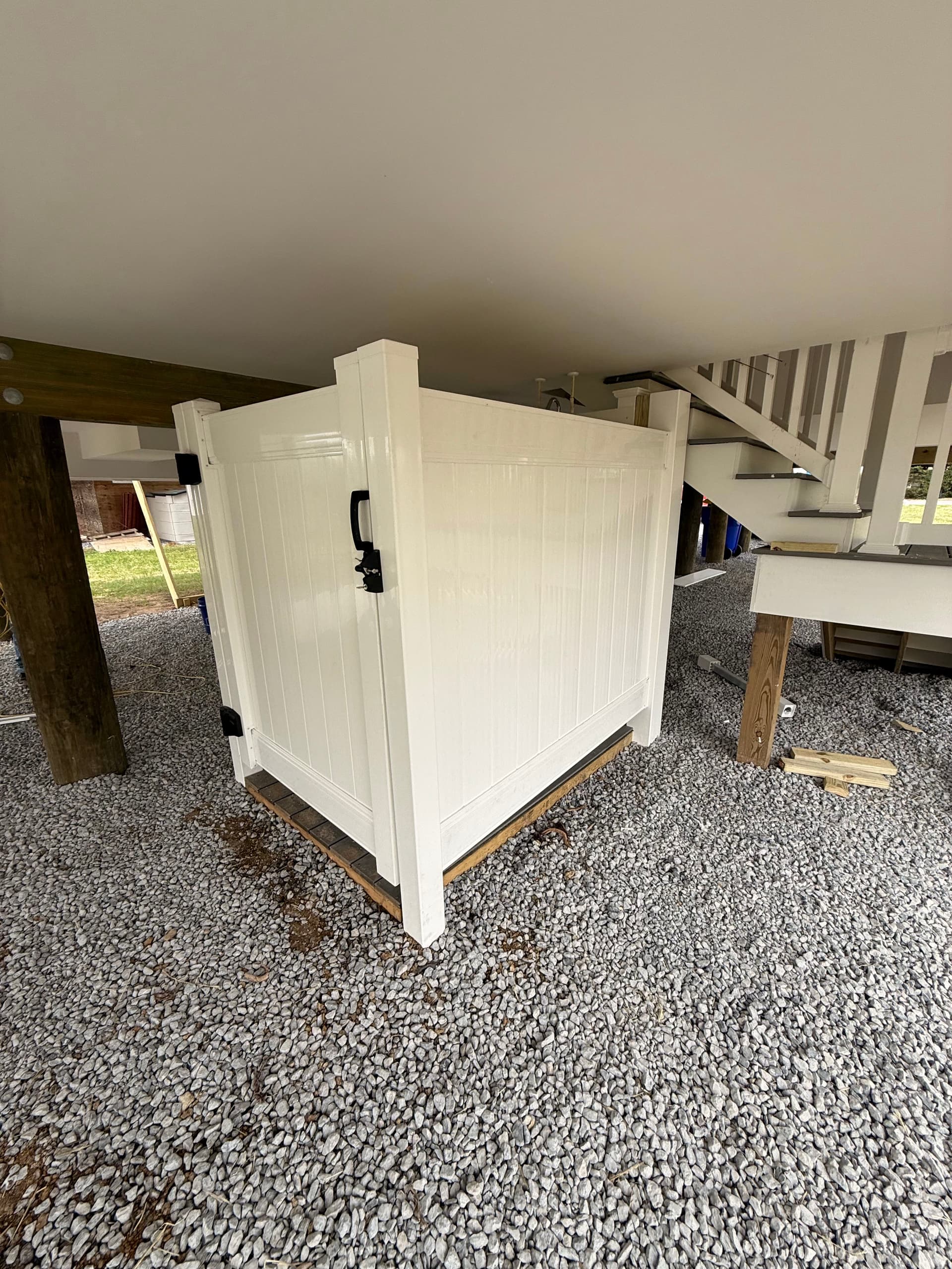 Vinyl Outdoor Shower Enclosure with Trex Base