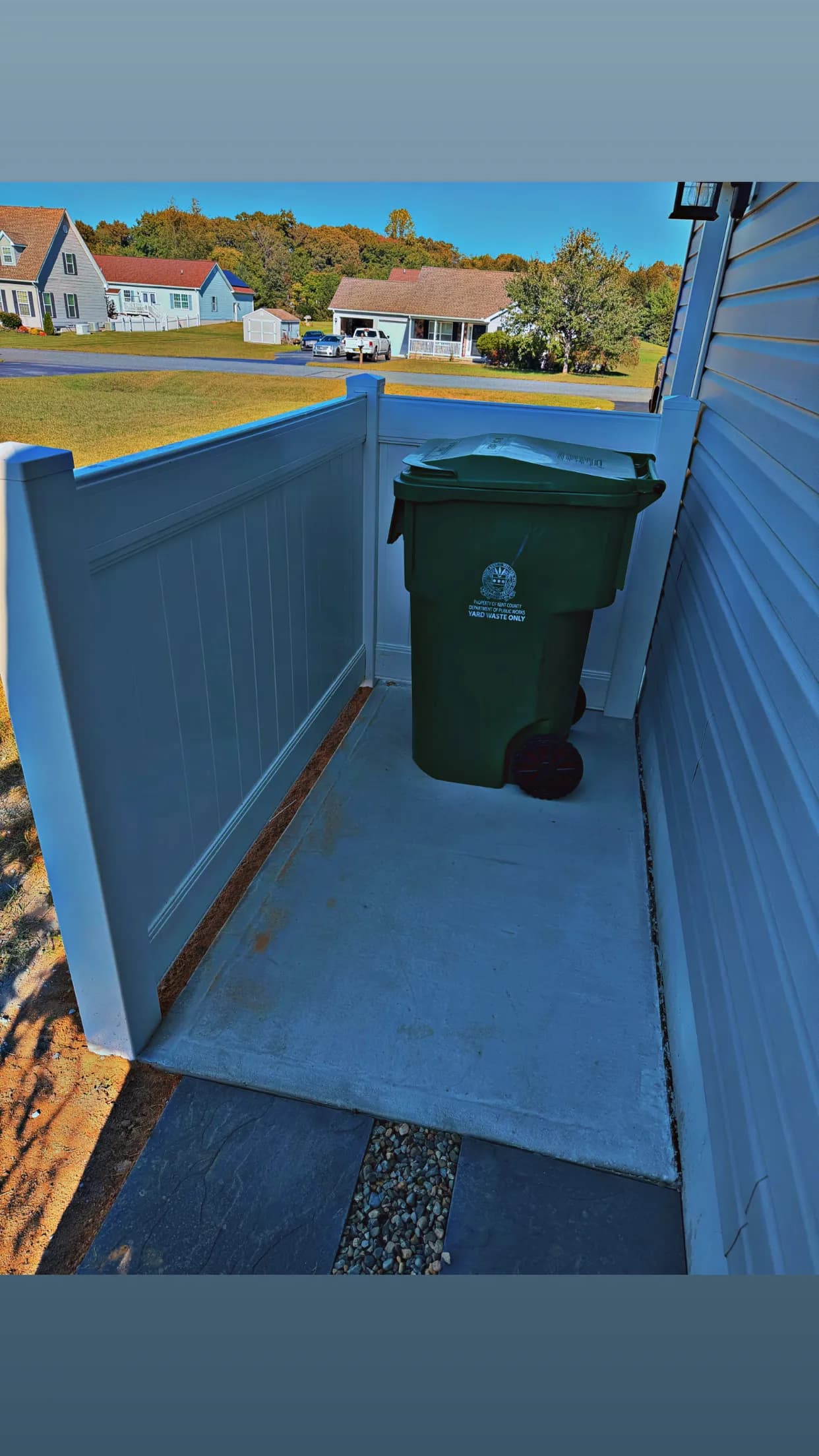 Gallery photos for Full Backyard Vinyl Privacy Fence with Trash Can Enclosure: Image #2