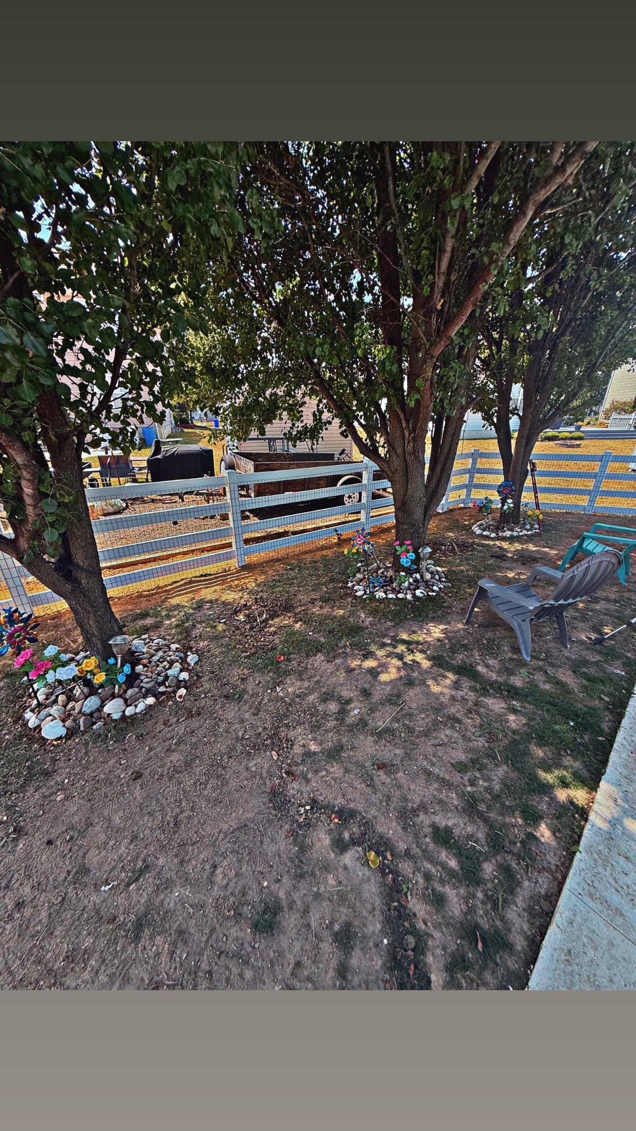 Gallery photos for Old Rotting Fence Replaced With a Clean White Vinyl Install: Image #5